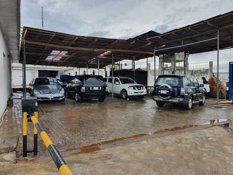 AUTOCLINIC