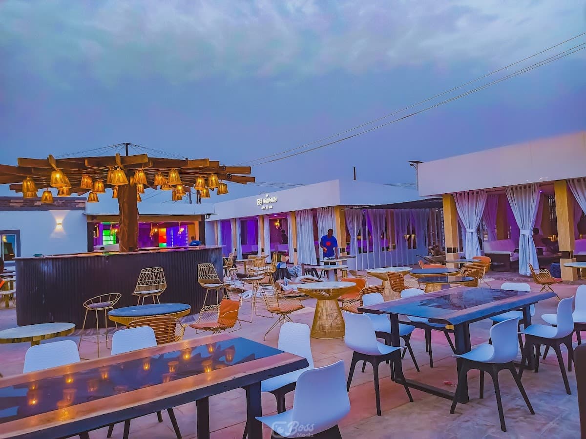 De Compound Lounge, Club in Owerri, Owerri