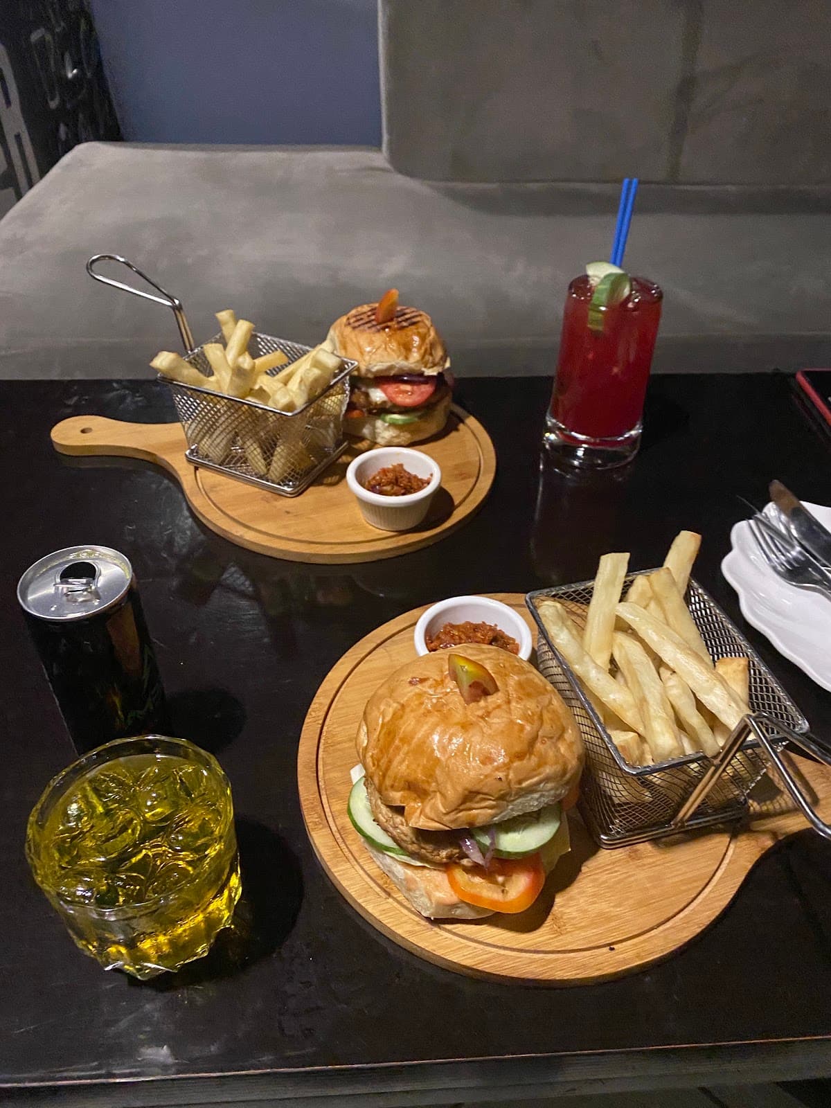 NUET LOUNGE & CAFE gallery 2