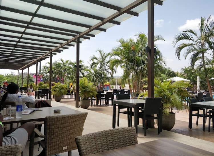 BluCabana Restaurant & Cafe
