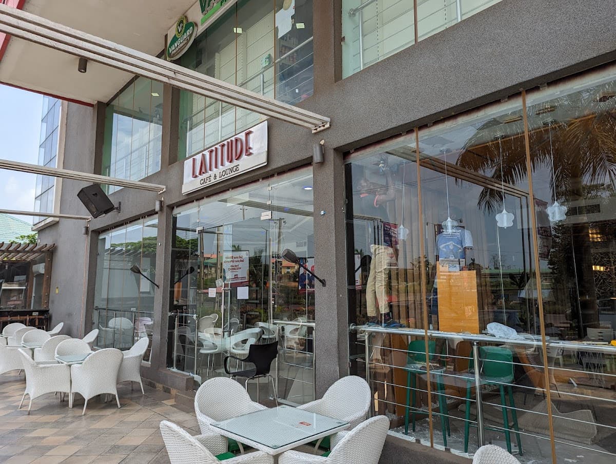 Latitude Café & Lounge, Club in Ibadan, Ibadan