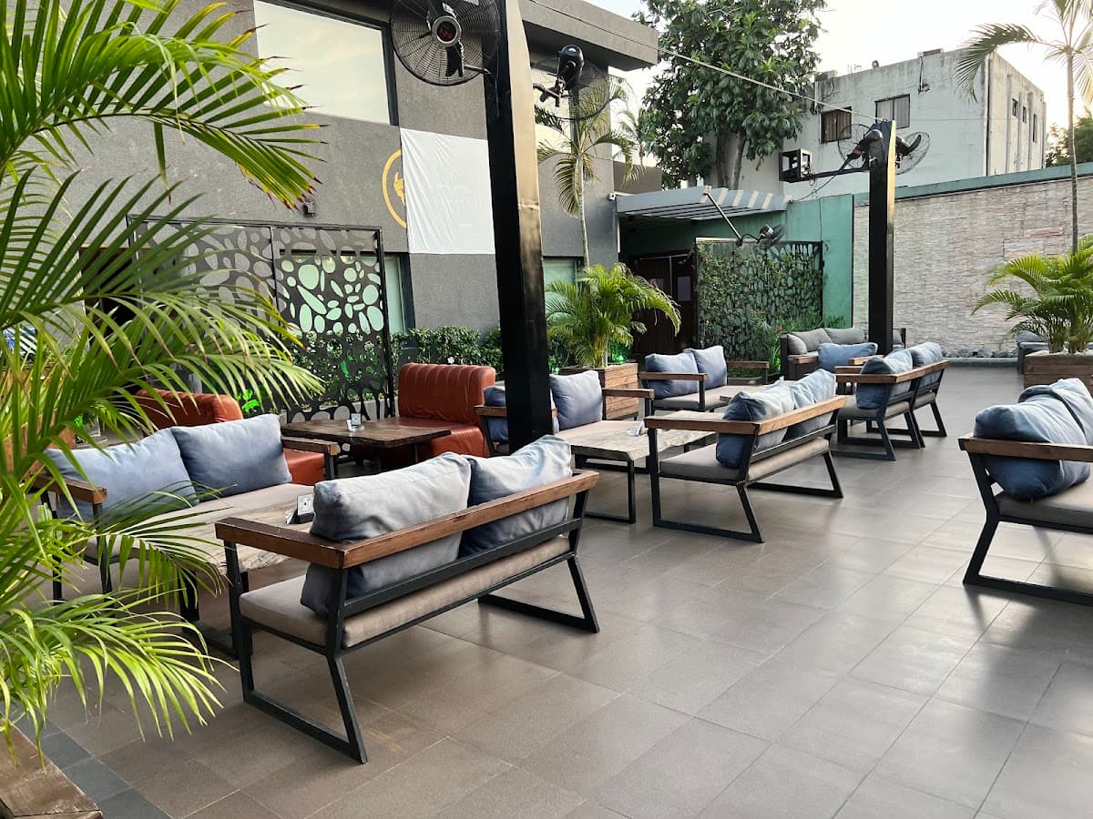 Ox restaurant & lounge, Lounge in Lagos, Lagos