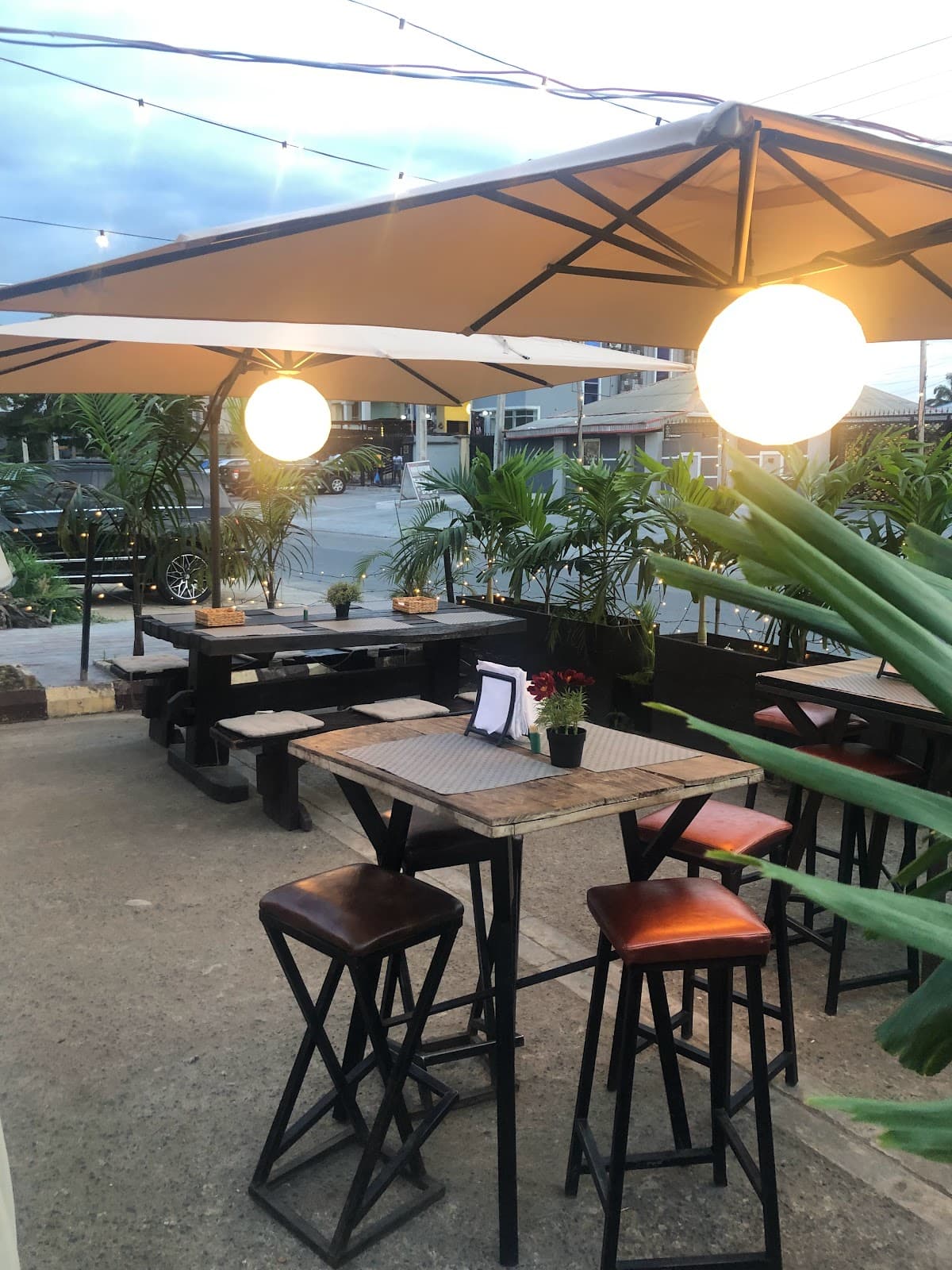 The Outback Grill, Lounge in Uyo, Uyo
