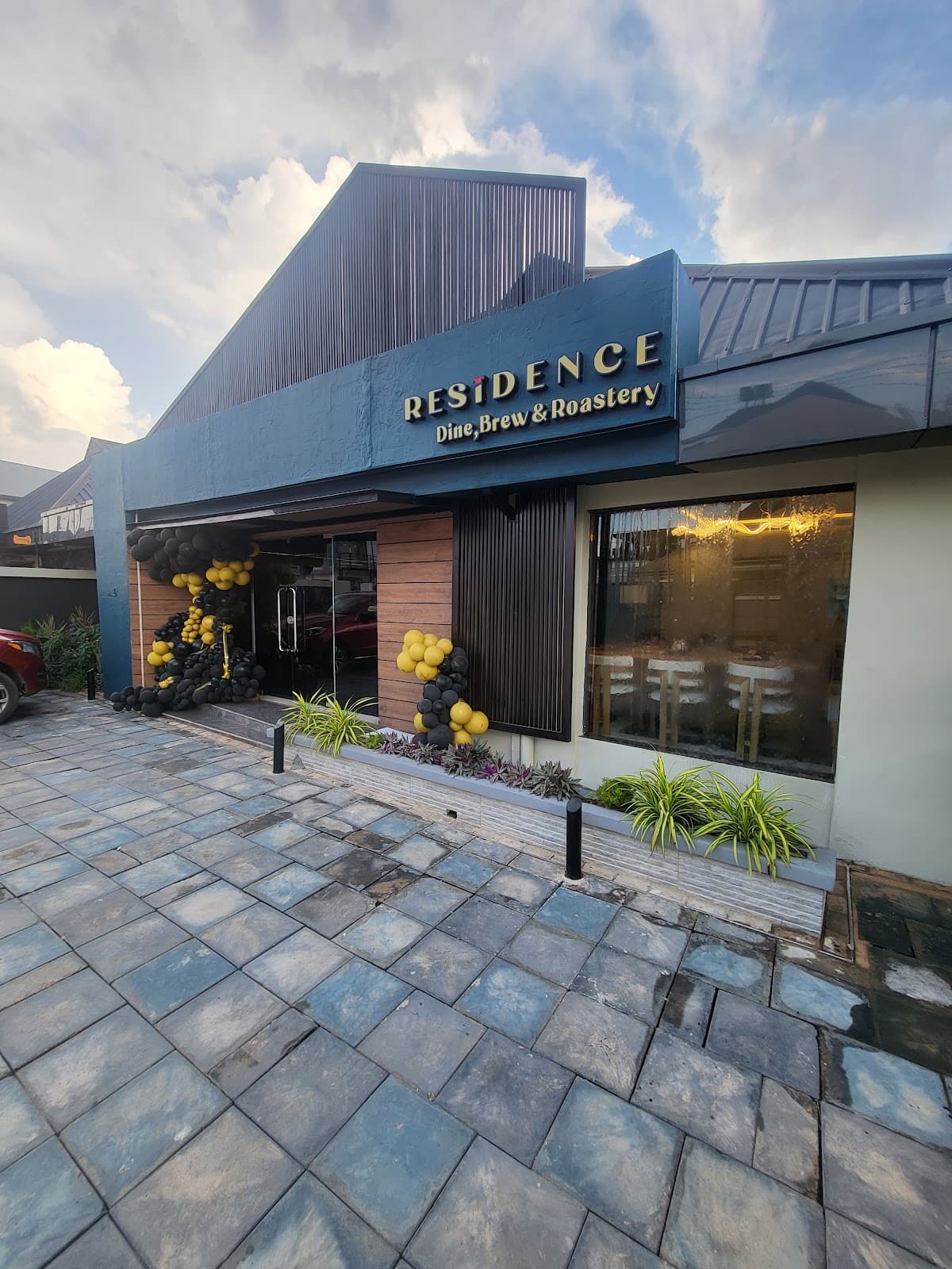 The Residence Social House, Club in Benin, Benin