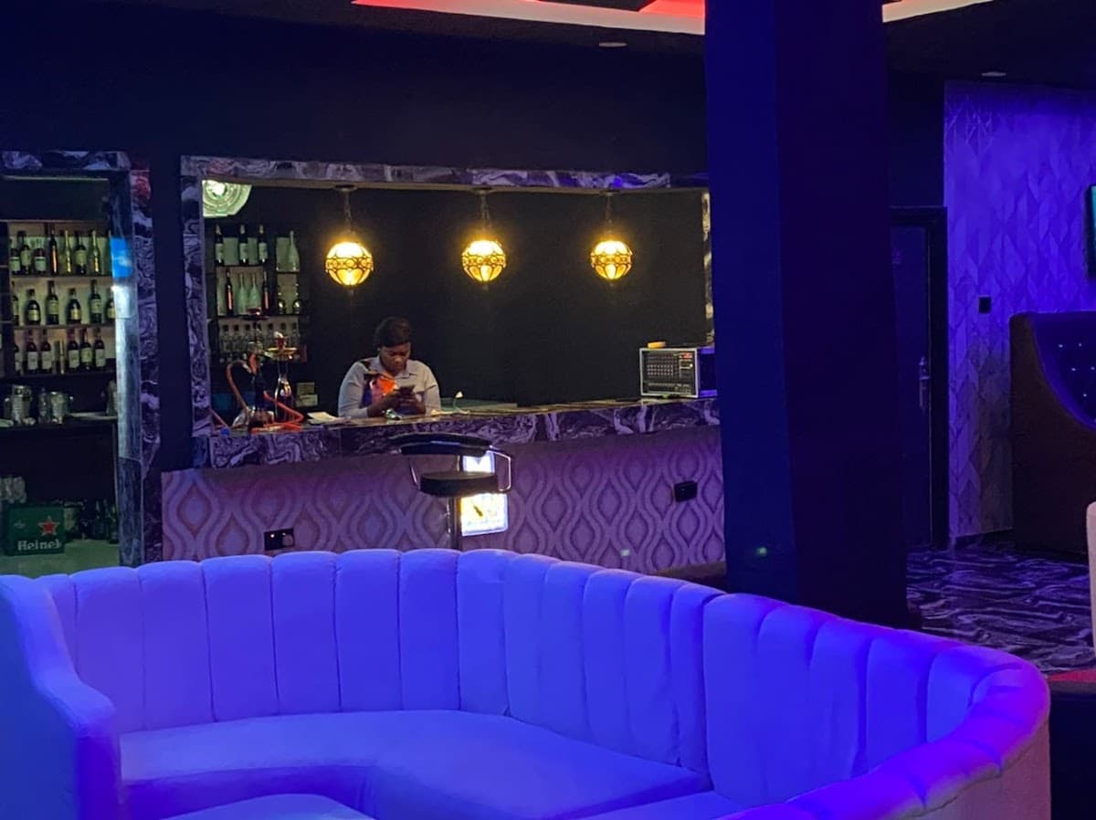 URBAN LIFESTYLE ROOFTOP GRILLS & LOUNGE, Club in Ibadan, Ibadan